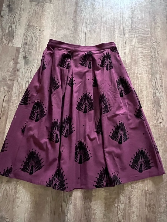 Modcloth Dresses & Skirts - Modcloth Plum Purple Midi Circle Skirt with Black Velvet Peacock Print Large